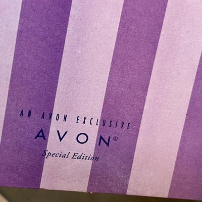 Lot 906 Barbie & other Dolls