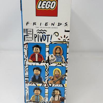Sealed Friends Central Perk Lego Set 21319