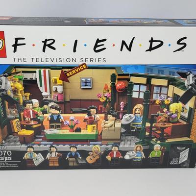 Sealed Friends Central Perk Lego Set 21319