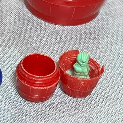 Lot 915 Toys & Elvis