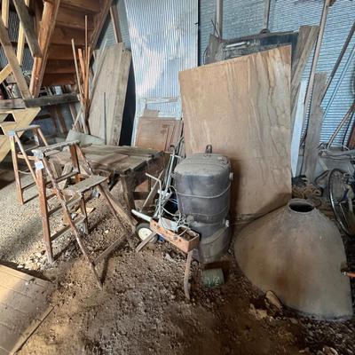 Lot 924 Quonset Back area