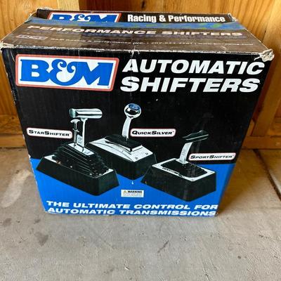 B&M AUTOMATIC SHIFTER & OTHER AUTO ITEMS