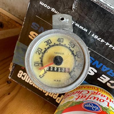 B&M AUTOMATIC SHIFTER & OTHER AUTO ITEMS