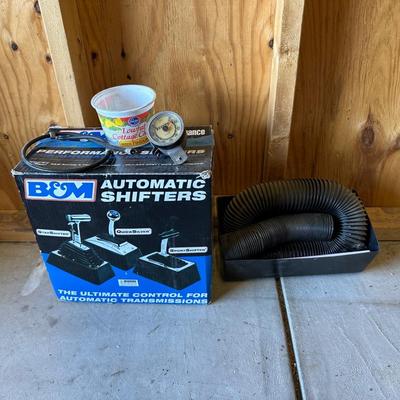 B&M AUTOMATIC SHIFTER & OTHER AUTO ITEMS