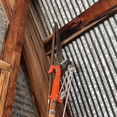 Lot 929 Quonset left side