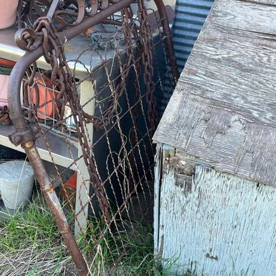 Lot 932 Cook stove & yard art