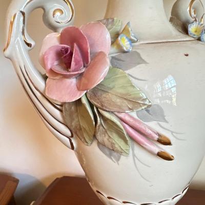 Lamp- capodimonte style floral pair