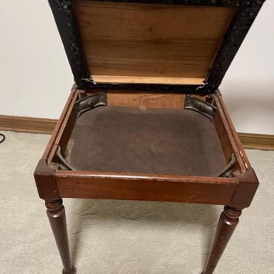 Stool- storage