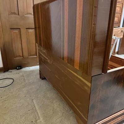 Waterfall cedar Chest