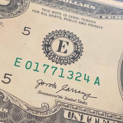 Lincoln Cent Collector Book & Clean $2 Bill