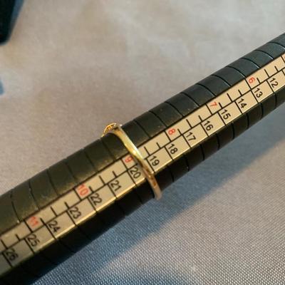 14k Gold Estate Ring Size 9