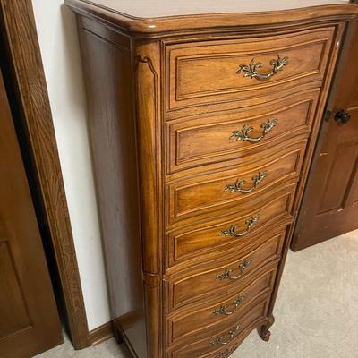 Thomasville 7 drawer Lingerie Chest