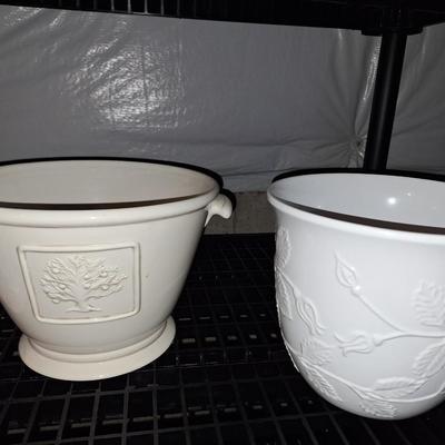 2 Planters