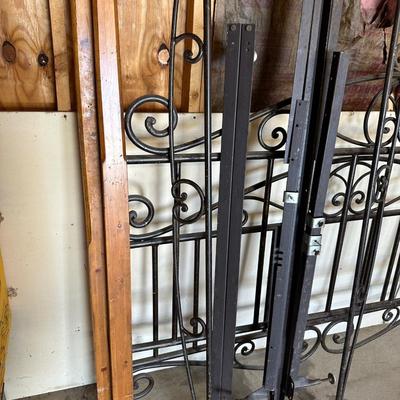 QUEEN SIZE IRON AND WOOD BED FRAME
