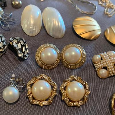Estate Jewelry Lot + Vintage Political Buttons - Lot 50
