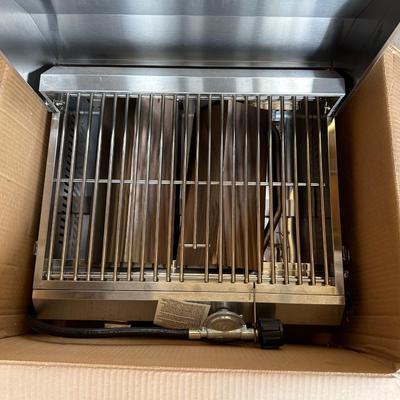 NEW MEMBER'S MARK PORTABLE GRILL