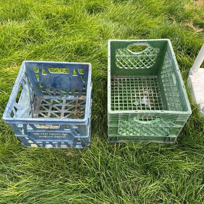 STORAGE SHELF AND 2 MILK CRATES