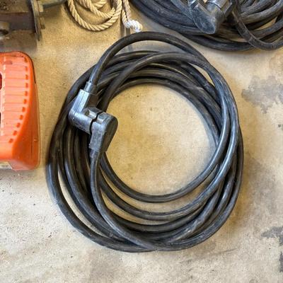 FLOOR JACK, TIRE HUGGER AND 220W CORDS