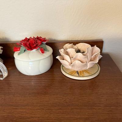 KNICK KNACKS