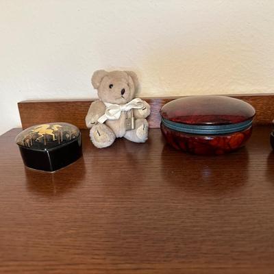 KNICK KNACKS