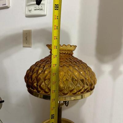 Fenton Shade Lamp