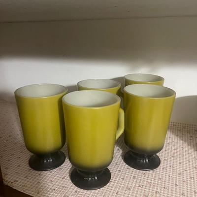 Mid-Century Glasses - Green Shelf