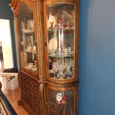 China Cabinet 2pc
