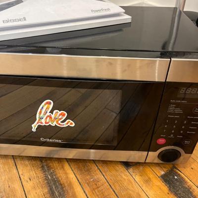 Bissell PowerFresh floor cleaner, microwave, garment steamer