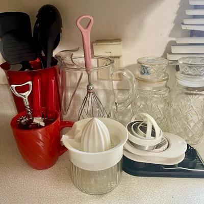 Pitcher juicer lot