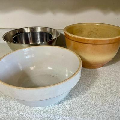 American Primitive Mixing Bowl Lot