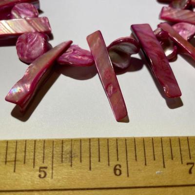 Vintage Preowned Pinkish Color Shell Fashion Link Necklace 17-19" Adjustable in Good Condition as Pictured.