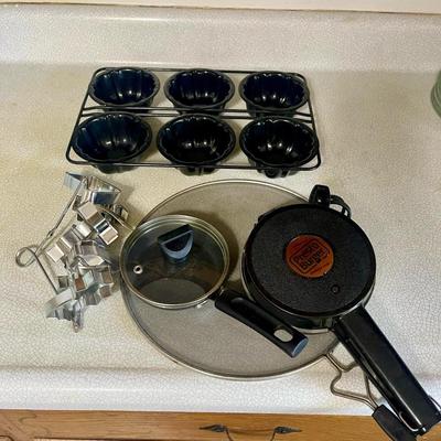 Kitchen Misc Lot 1