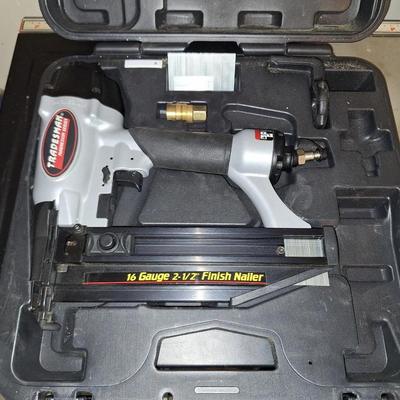 Tradesman Framing Nailer