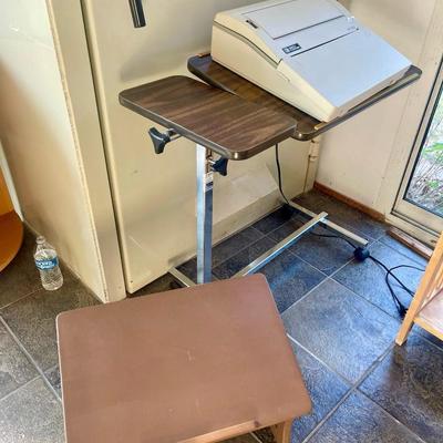 Smith Corona and Desk Lot