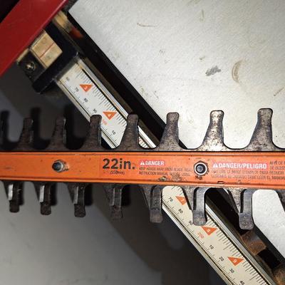 Black & Decker Hedger