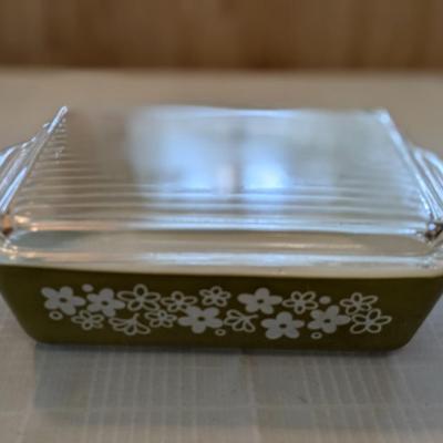 VTG Pyrex Spring Blossom Green Crazy Daisy Refrigerator Dish With Lid
