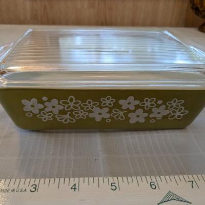VTG Pyrex Spring Blossom Green Crazy Daisy Refrigerator Dish With Lid