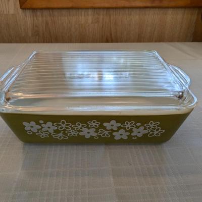 VTG Pyrex Spring Blossom Green Crazy Daisy Refrigerator Dish With Lid
