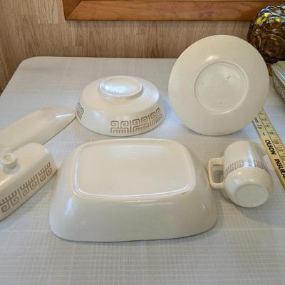 Rare Collection of 5 Perfect Metlox Poppytrail Dishes