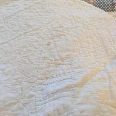 Hand Made Wedding Ring Vintage Quilt