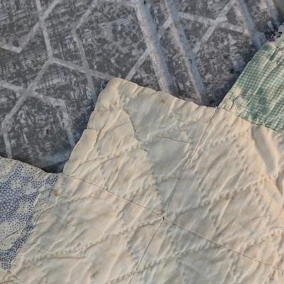 Hand Made Wedding Ring Vintage Quilt