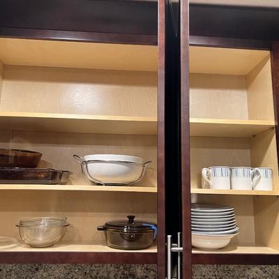 Complete dish set & serving bowls, trays & platters