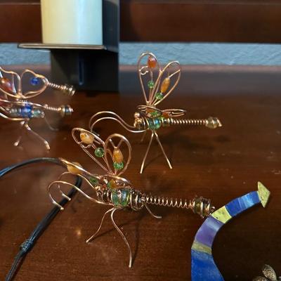 2 CANDLE SCONCES, BUTTERFLY AND GECKO ACCENTS