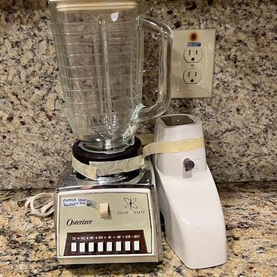 Vintage Osterizer Solid State Imperial VIII Blender w/ Ice Maker Attachment
