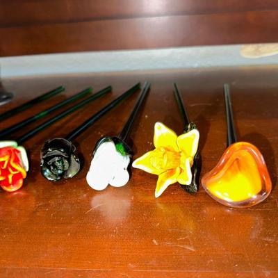 7 GLASS FLOWERS