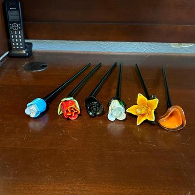 7 GLASS FLOWERS
