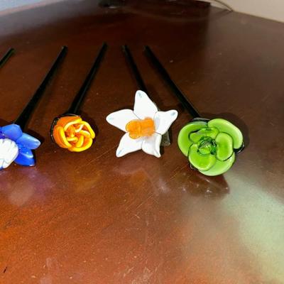 7 GLASS FLOWERS