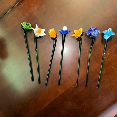 7 GLASS FLOWERS