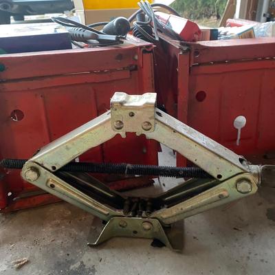 Auto equipment
