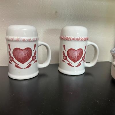PFALTZGRAFF SOUP BOWLS AND SHAKERS